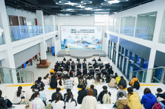 融天然风光取人文景不雅为一 